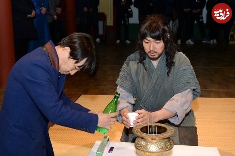 جومونگ در یک مراسم نیایش