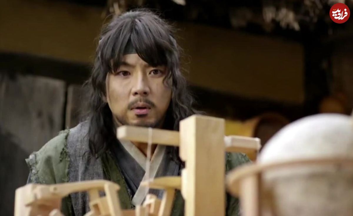 جومونگ با ظاهر عجیب