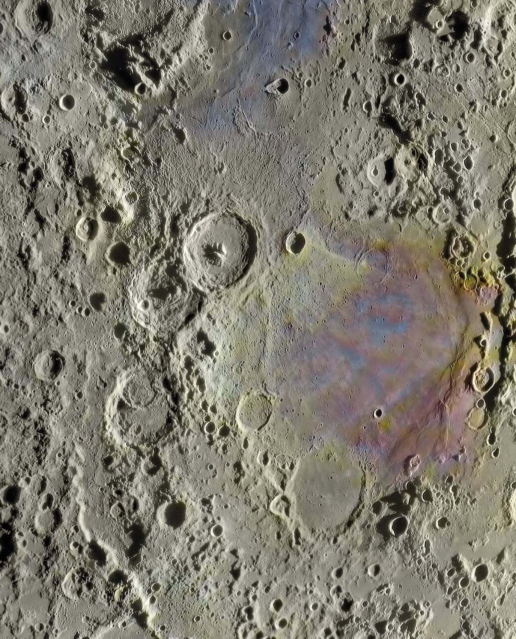 عکس/ شفاف‌ترین تصویری که تا کنون از ماه گرفته شده است