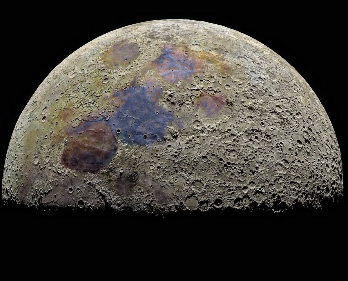 عکس/ شفاف‌ترین تصویری که تا کنون از ماه گرفته شده است