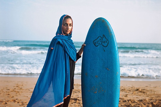 قصه پنج دختر ایرانی که می‌خواستند دلفین باشند