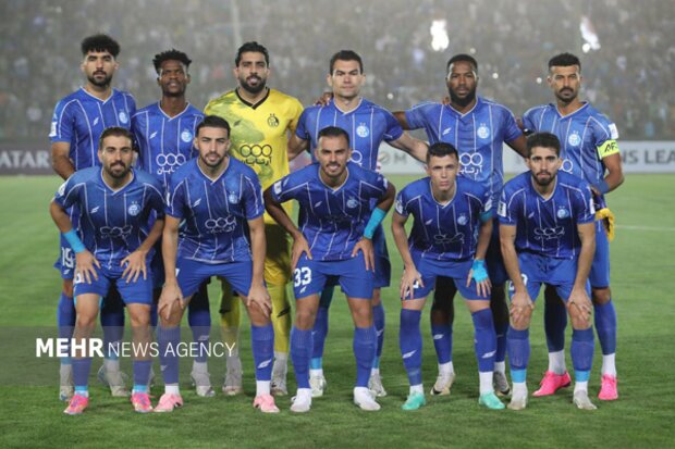 استقلال روی نوار ناکامی