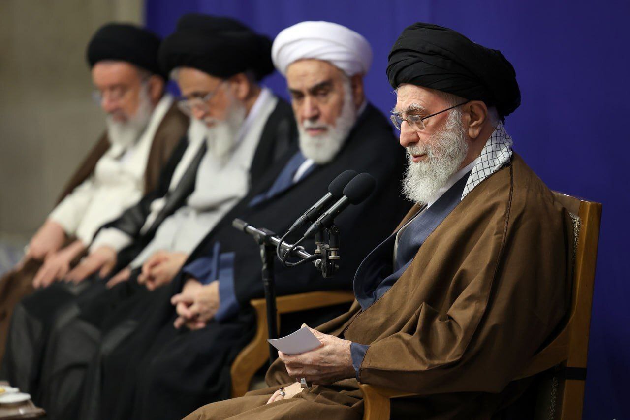 رهبر انقلاب