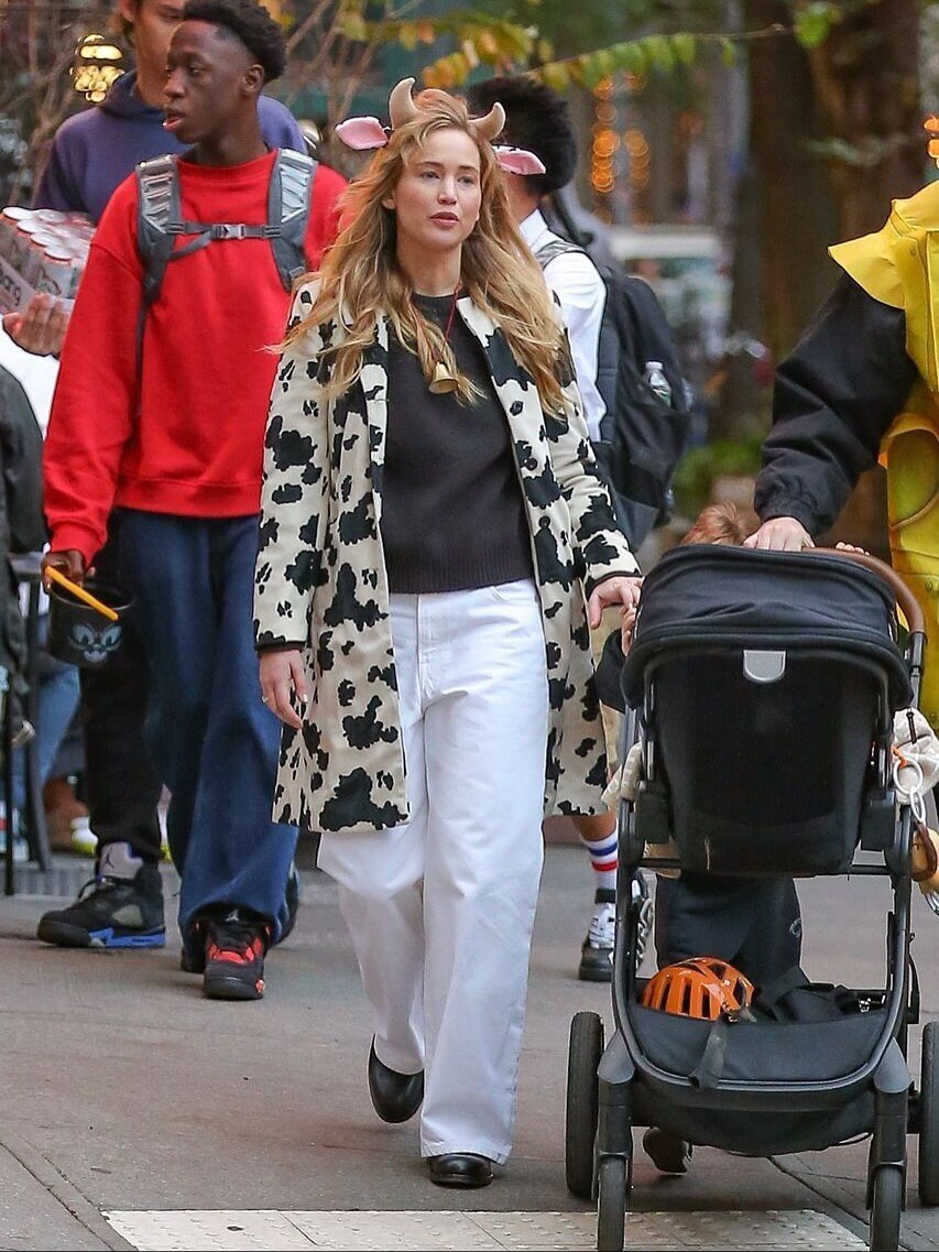 لباس هالووینی خاص خانم بازیگر