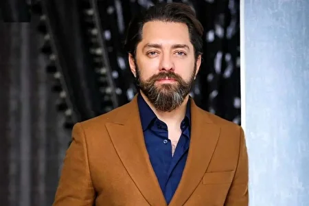 عکس/ ژست جالب بهرام رادان کنار یک کانگورو در استرالیا