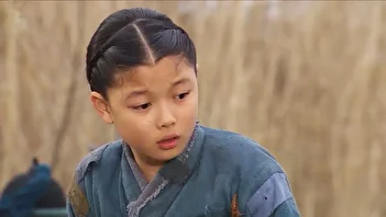 عکس/ چهره جذاب دونگی کوچولو ۱۵ سال پس از سریال دونگ یی در سالن تئاتر