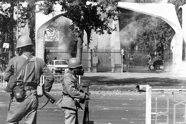 ۱۳ آبان چه روزی است؟ /بازخوانی واقعه ۱۳ آبان ۵۷ ۱۳ آبان چه روزی است