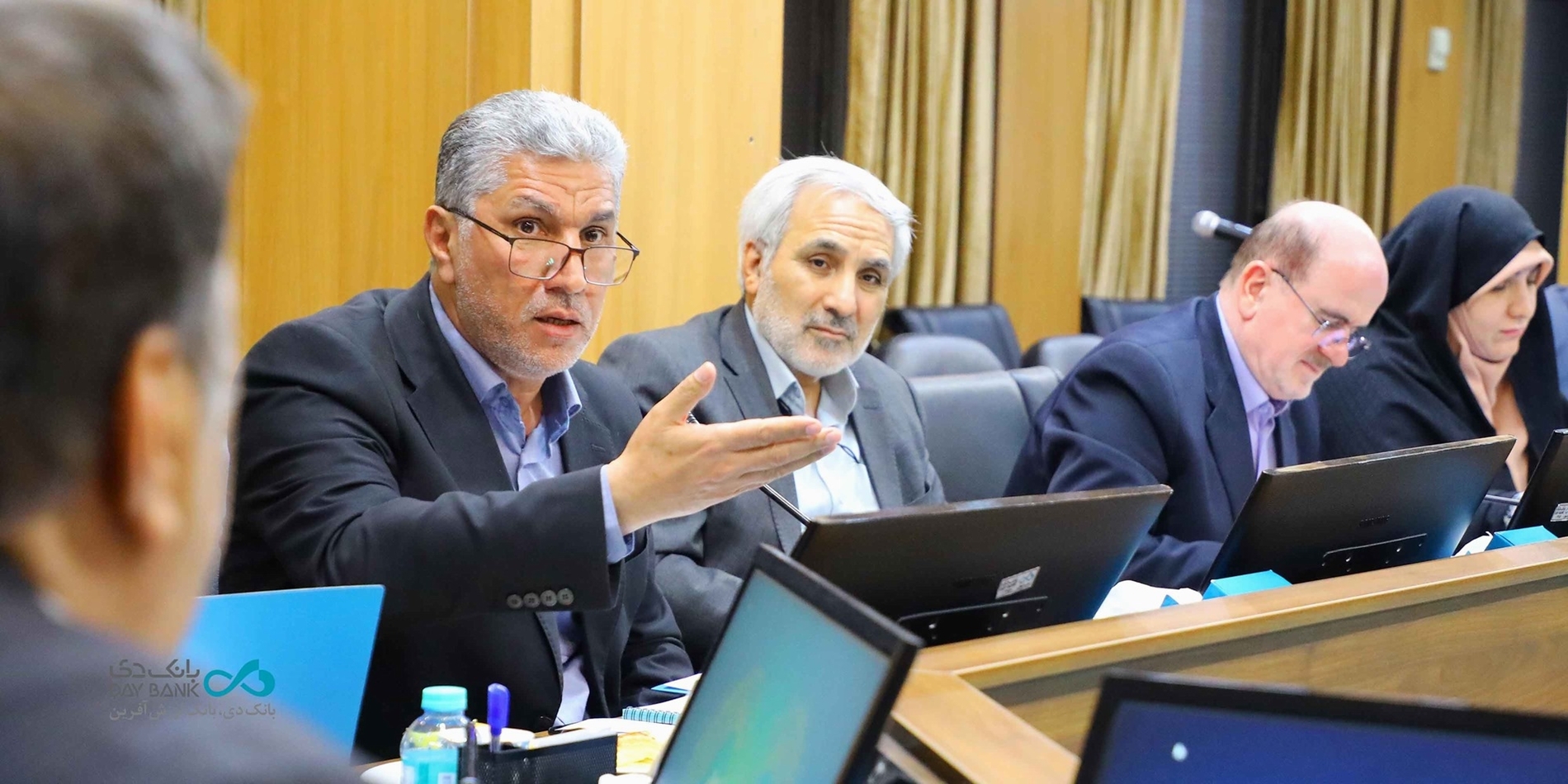 نماینده مردم گلستان در مجلس شورای اسلامی: عملکرد ۹ ماهه بانک دی خیرهکننده و قابل تقدیر است نماینده مردم گلستان در مجلس شورای اسلامی: عملکرد ۹ ماهه بانک دی خیرهکننده و قابل تقدیر است