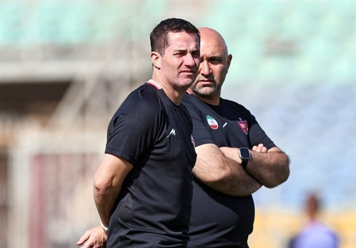 اوسمار ویرا در کنار دستیارش اوسمار ویرا در کنار دستیارش