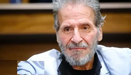 عکس/ ژست خنده دار ابوالفضل پورعرب و جمشید هاشم پور ۳۱ سال پیش در حال شتر سواری