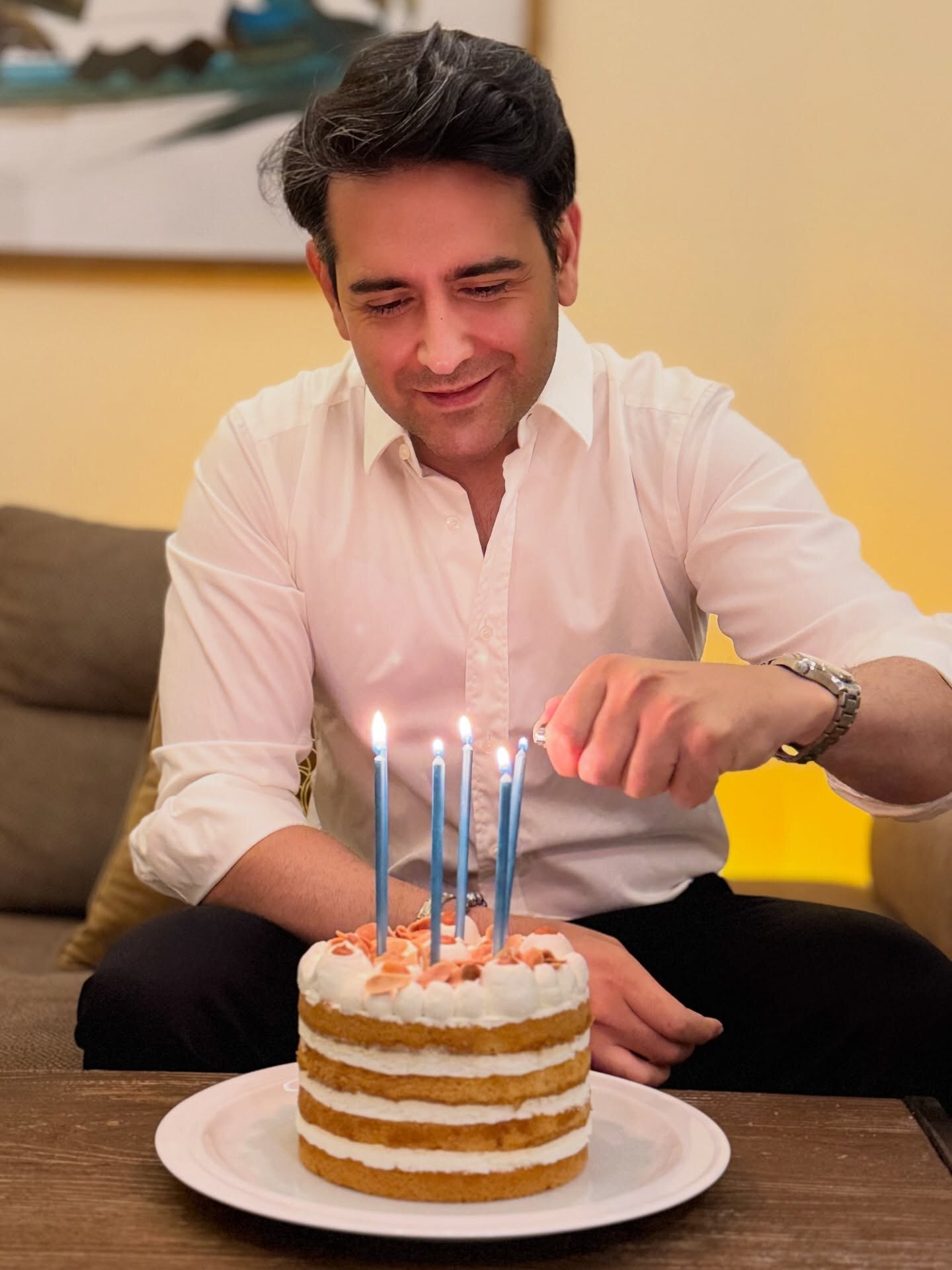 کیک تولد امیرحسین آرمان