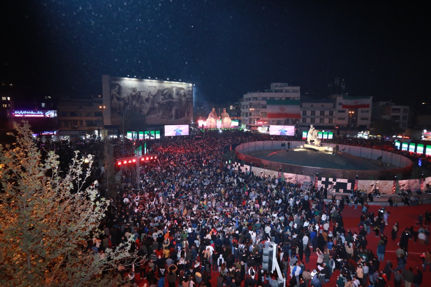 کنسرت خیابانی در تهران کنسرت خیابانی در تهران