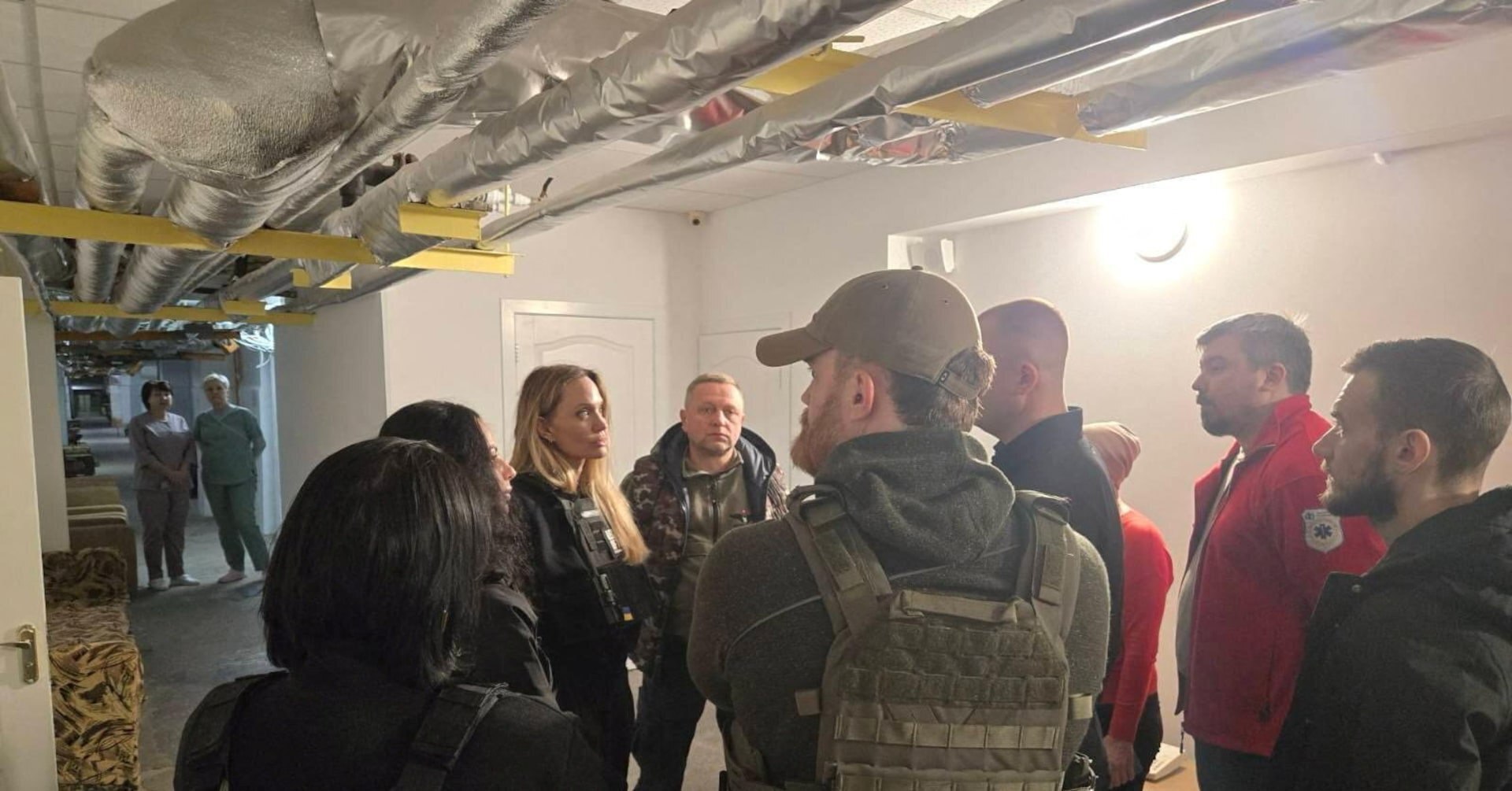 آنجلینا جولی در خط مقدم جنگ