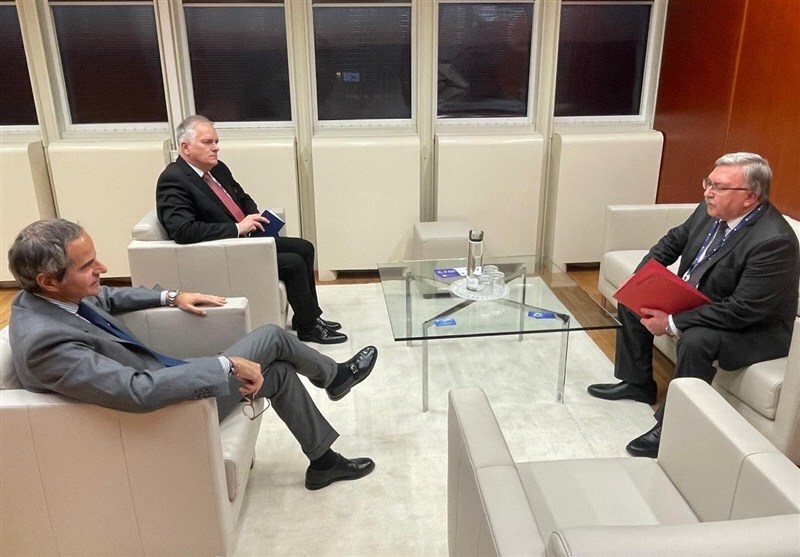 رایزنی نماینده روسیه با گروسی درباره برنامه هسته‌ای ایران