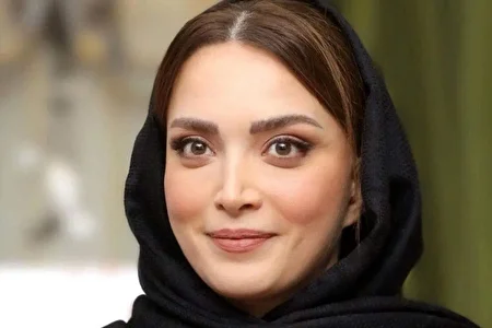 عکس/ استایل بهنوش طباطبایی در جشن فارغ‌التحصیلی اش با تم اروپایی