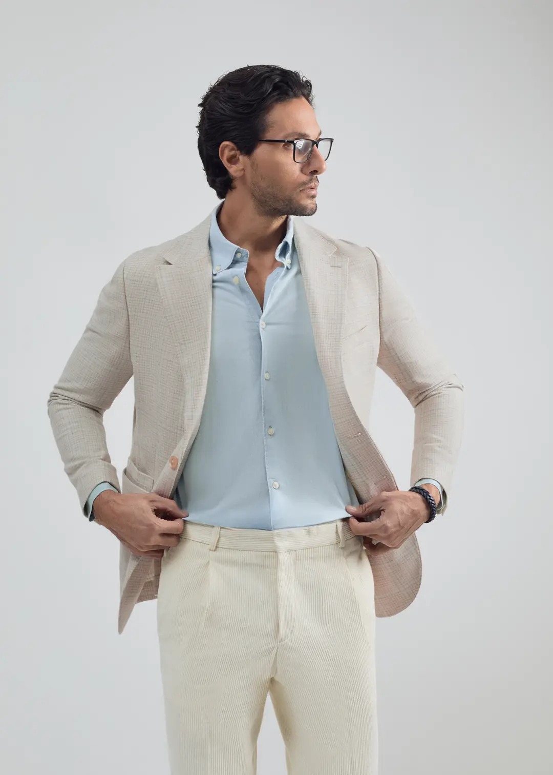 راهنمای ست کردن استایل مردانه، از تیشرت و پیراهن تا کت