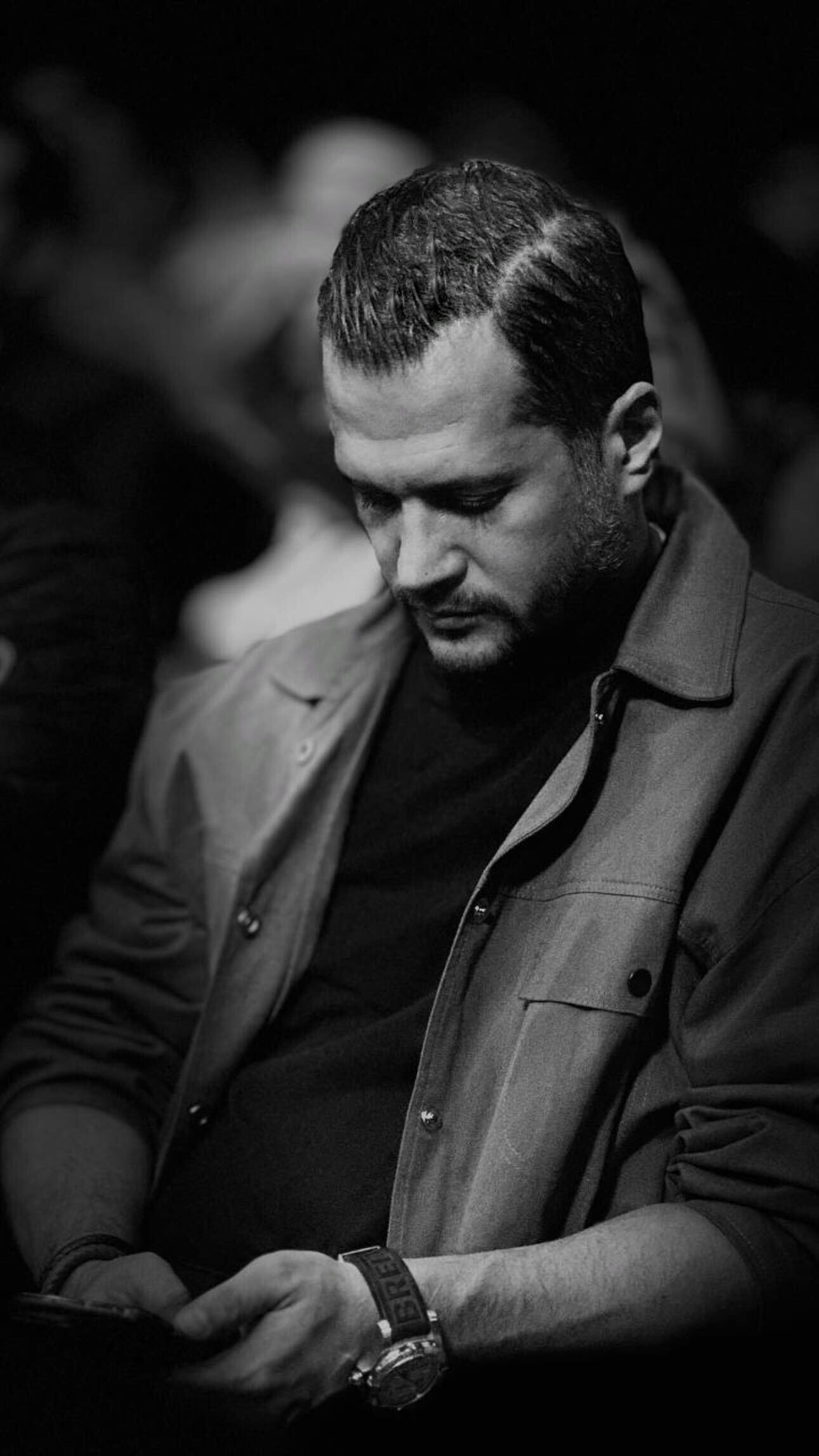 تیپ جذاب بازیگر سریال آوای باران