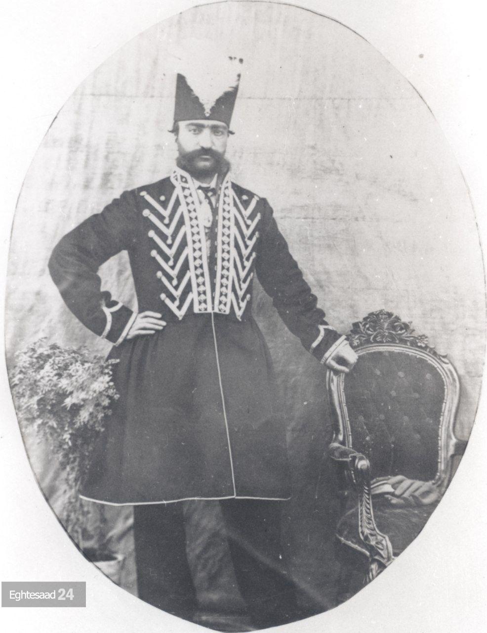 ژست ملوکانه ناصرالدین شاه