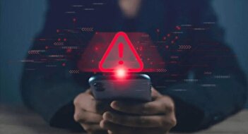 فیلم/ لحظه فعال‌شدن پیام هشدار اضطراری روی تلفن‌های همراه