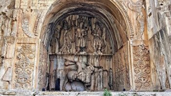 عکس/ زیبایی حیرت انگیز کتیبه ۲۰۰۰ ساله سنگ مرمری پادشاه ساسانی
