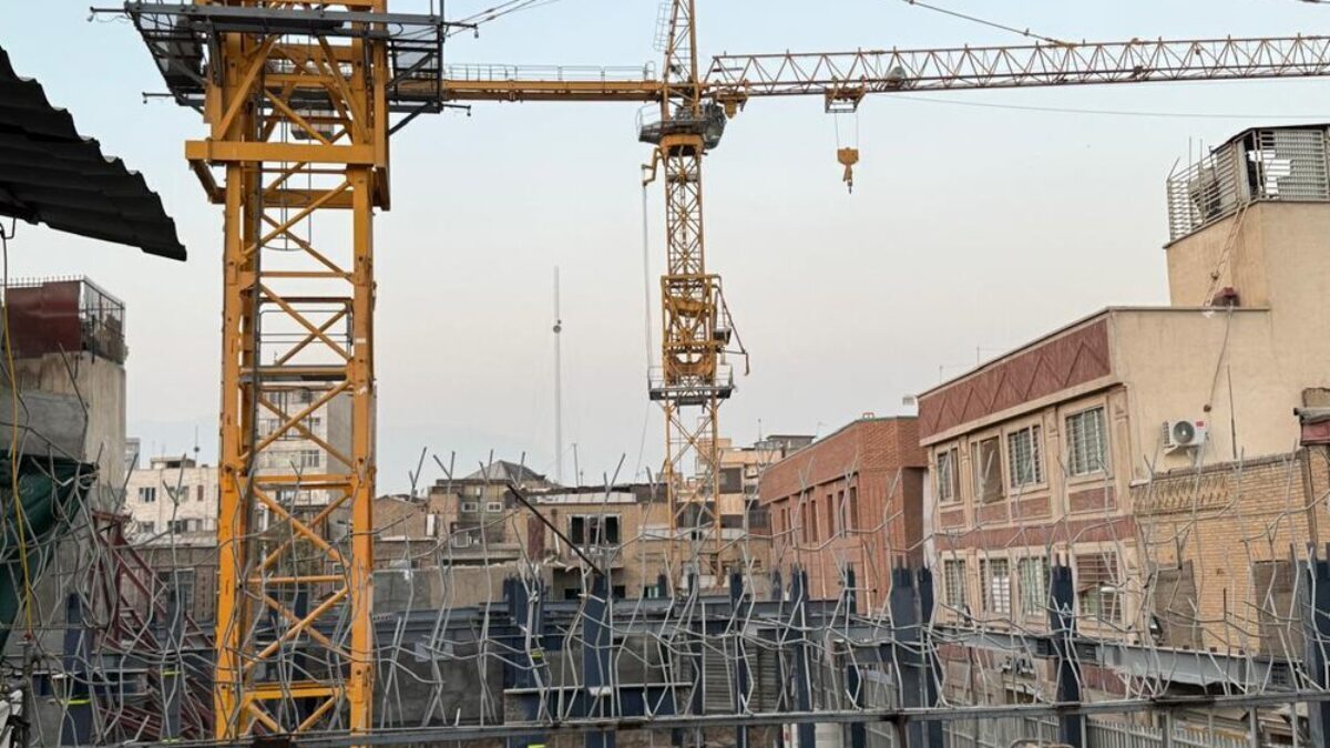 ساختوساز در کاخ گلستان ساختوساز در کاخ گلستان