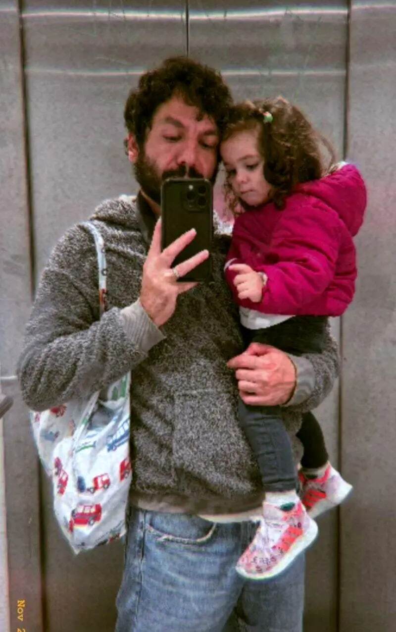 سلفی آسانسوری عباس غزالی