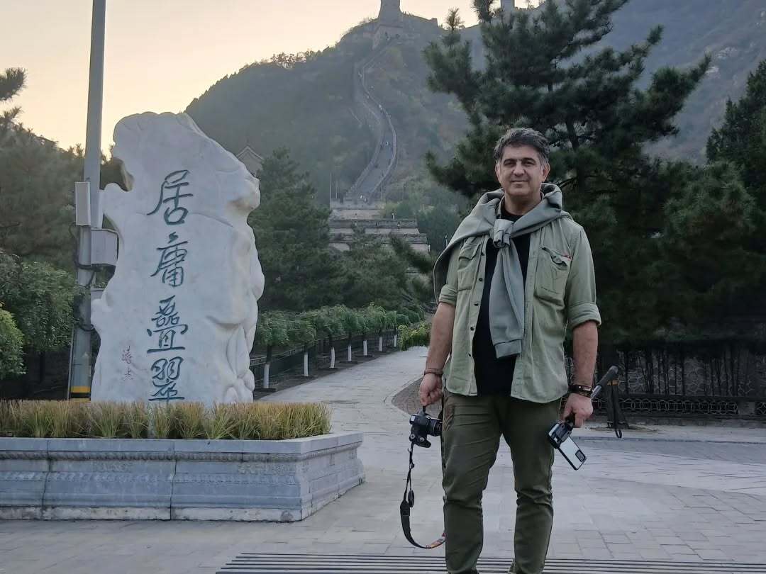 مهدی امینی خواه در دیوار چین