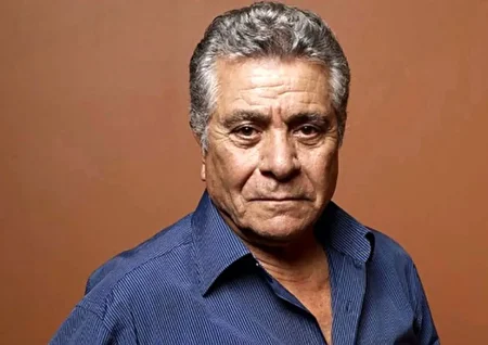 عکس/ کافه گردی بهروز وثوقی و محمدرضا شجریان ۱۴ سال پیش در آمریکا