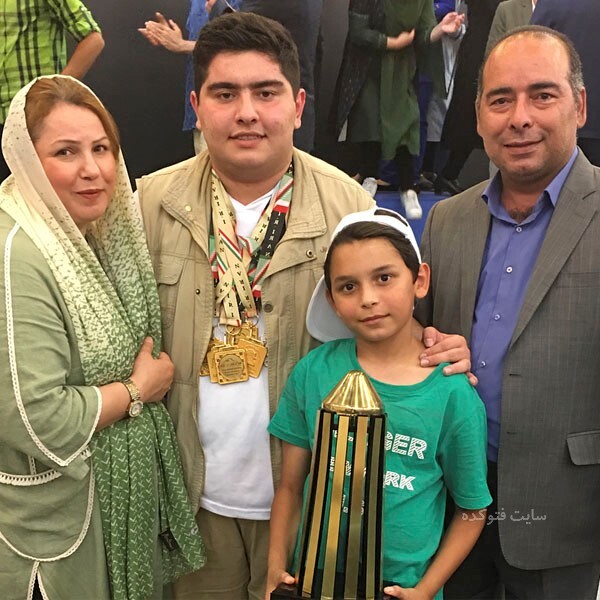 پرهام مقصودلو و خانواده‌اش