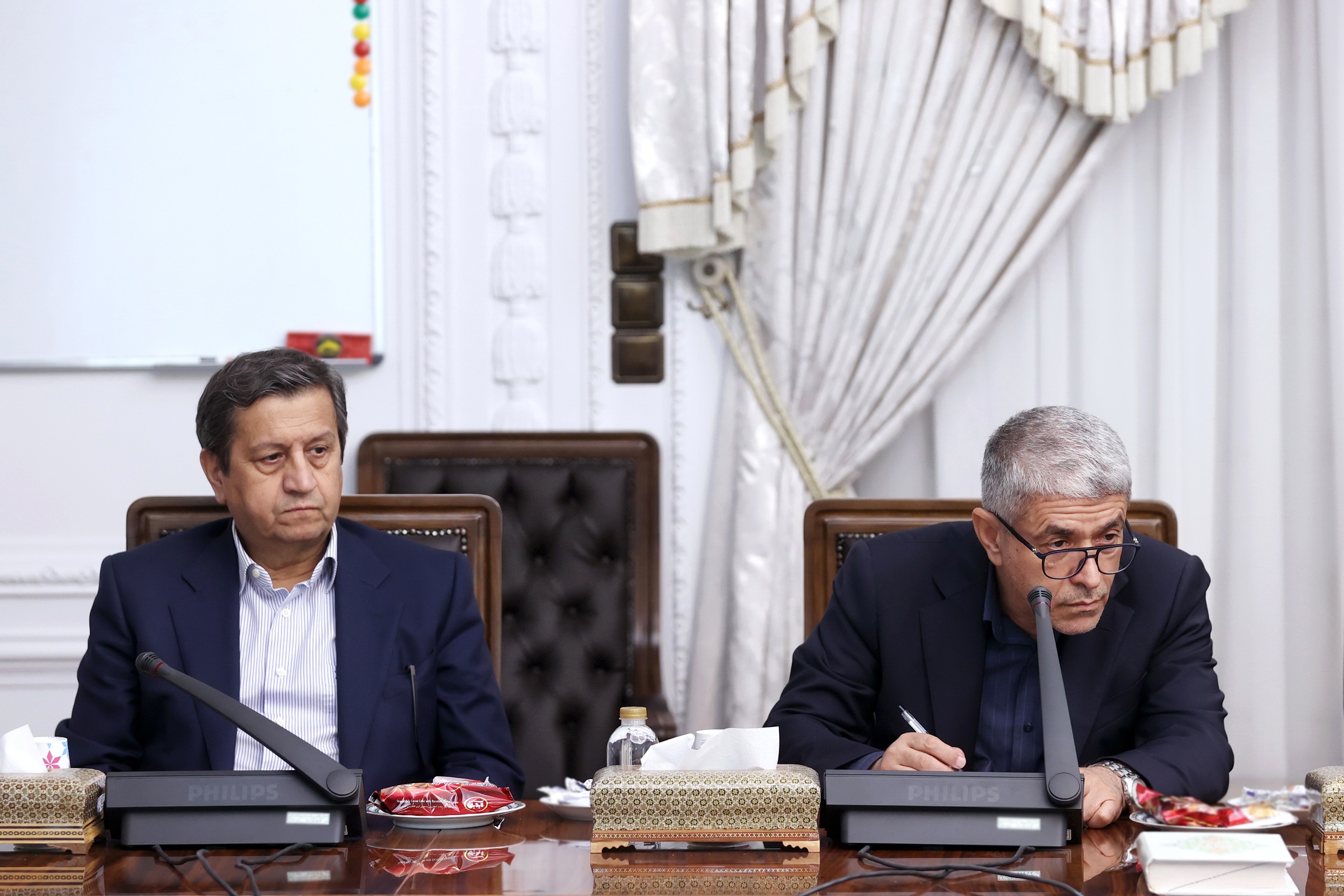 همتی و طیب نیا