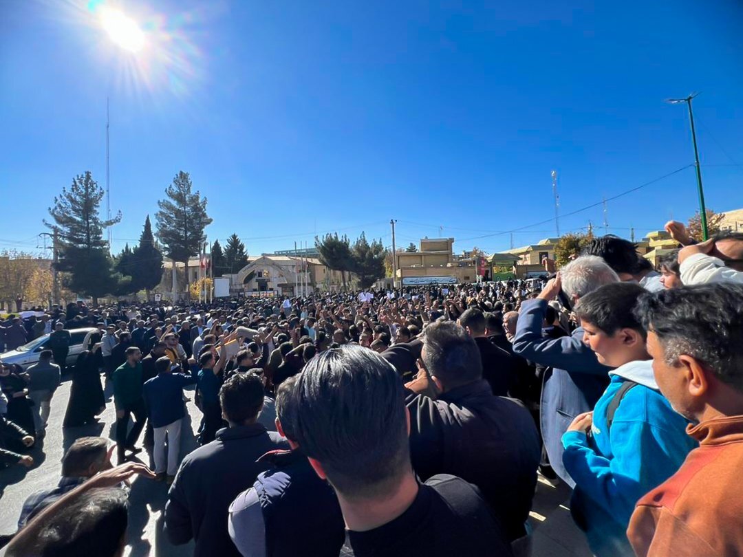 تجمع مردم در یاسوج تجمع مردم در یاسوج