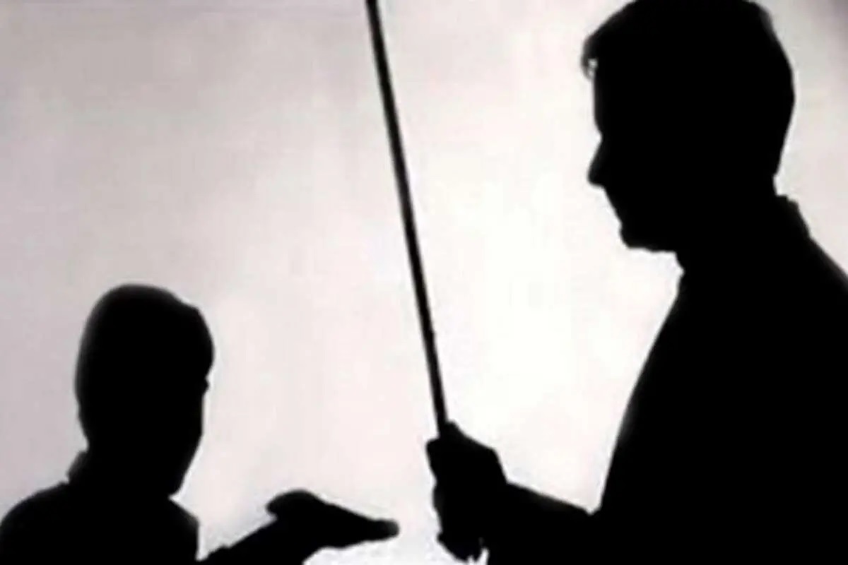 تنبیه دانش آموزان