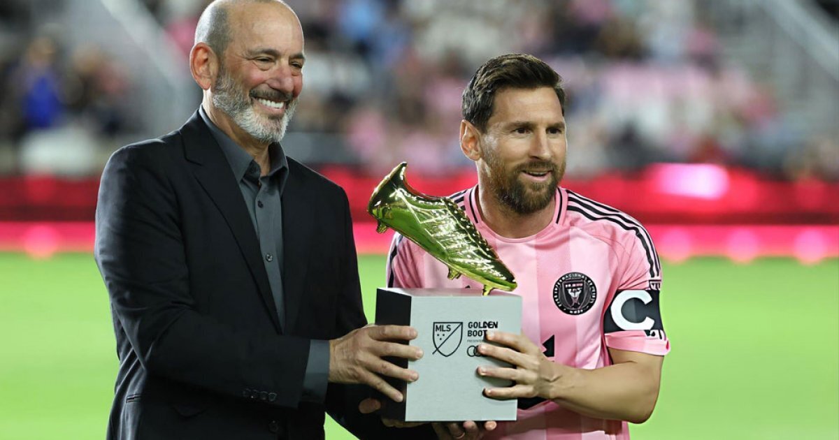 لیونل مسی برنده کفش طلا