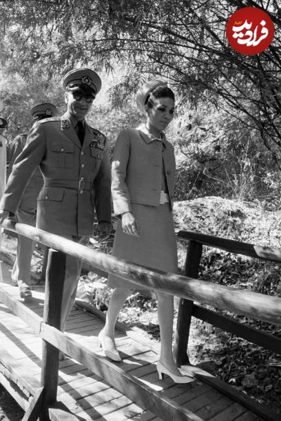 قدم زدن محمدرضا پهلوی و همسر سوم اش