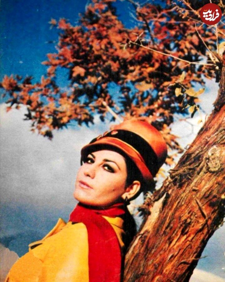 پوری بنایی در لباس‌های پاییزی