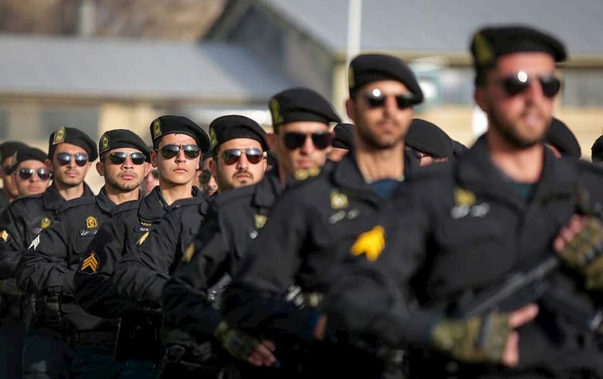 ماموران نیروهای انتظامی