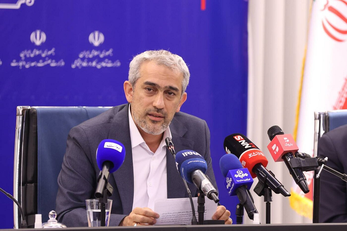 وزیر اقتصاد: انتقال حساب‌های بانک آینده به بانک ملی/ سپرده‌گذاران نگران نباشند