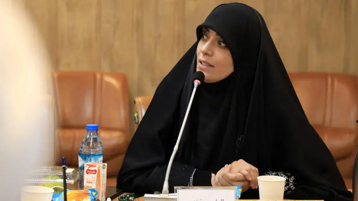 الهام چرخنده و فعالان ستاد امر به معروف