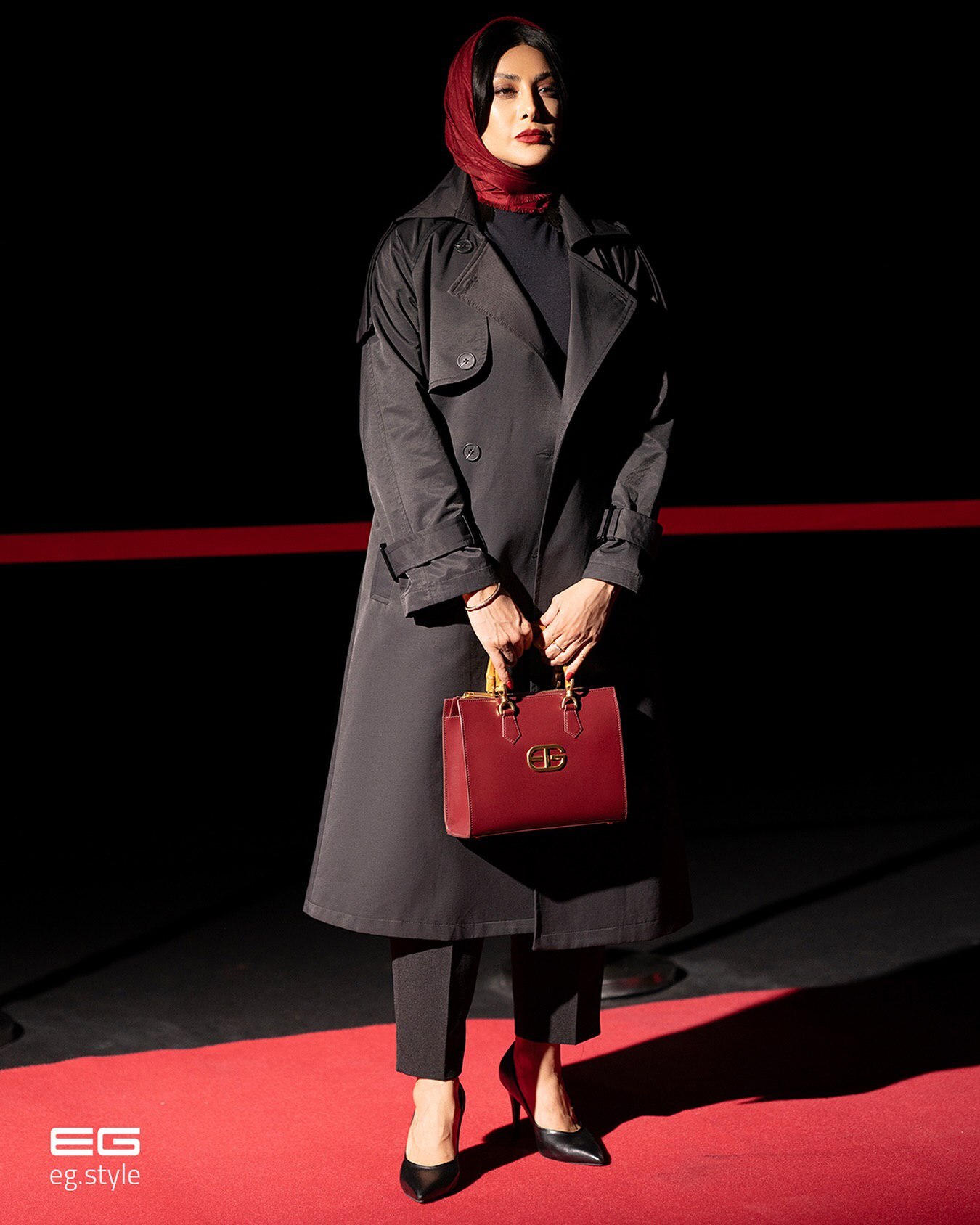 آزاده صمدی با پوشش پاییزی