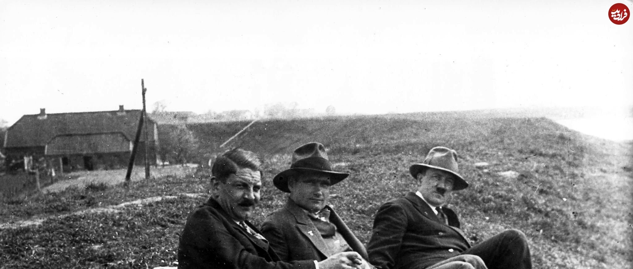 ظاهر متفاوت هیتلر