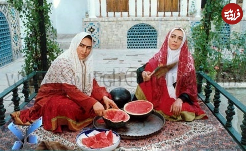 کاریماما ندیمه زلیخا با پوشش سنتی