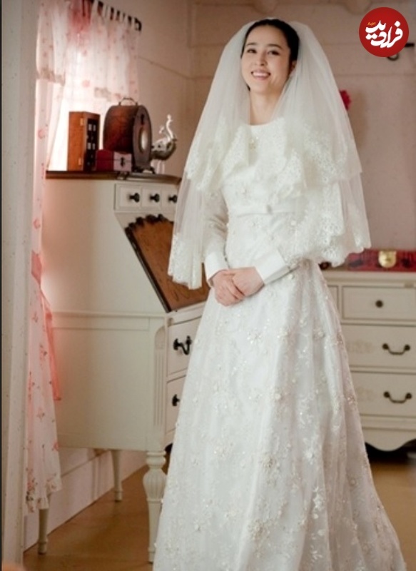 چهره سوسانو با لباس عروس پرنسسی