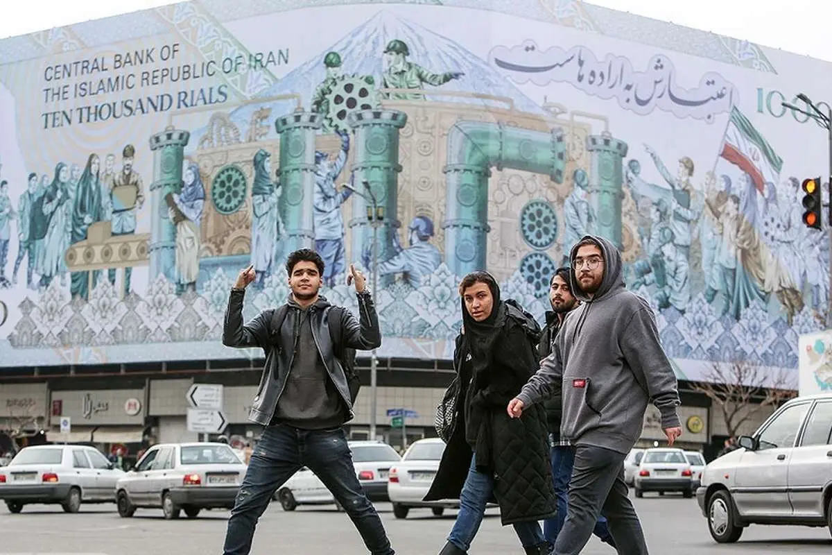 جوانان ایران در تله اقتصاد بیپاداش جوانان ایران در تله اقتصاد بیپاداش