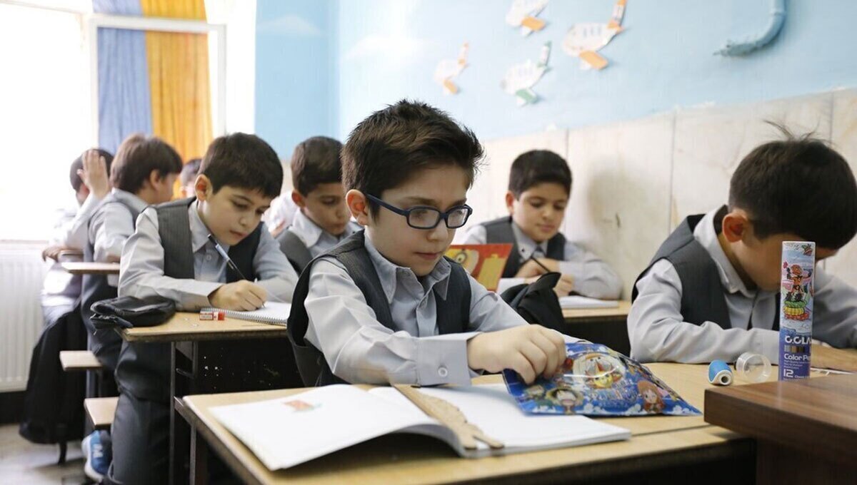 دلیل باز بودن مدارس تهران مشخص شد