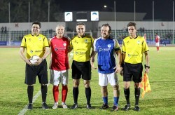 نمایش شور فوتبال در قلب خلیج فارس؛ پیش شهرآورد جذاب پیشکسوتان پرسپولیس و استقلال در زمین المپیک کیش نمایش شور فوتبال در قلب خلیج فارس؛ پیش شهرآورد جذاب پیشکسوتان پرسپولیس و استقلال در زمین المپیک کیش