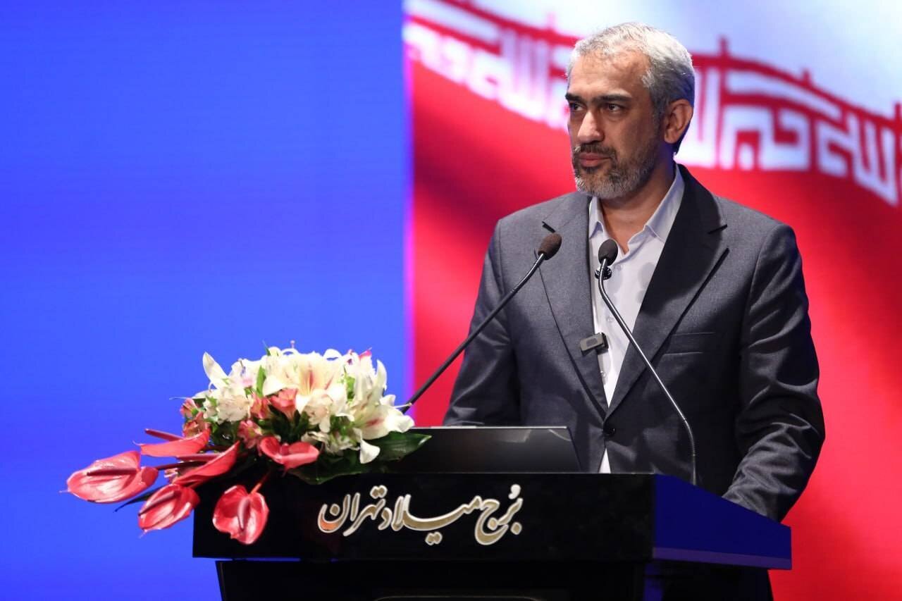 وزیر اقتصاد: تعریف پروژههای کلیدی برای افزایش ضریب نفوذ بیمه/ چارهای جز تحول دیجیتال فوری صنعت بیمه نداریم وزیر اقتصاد: تعریف پروژههای کلیدی برای افزایش ضریب نفوذ بیمه/ چارهای جز تحول دیجیتال فوری صنعت بیمه نداریم