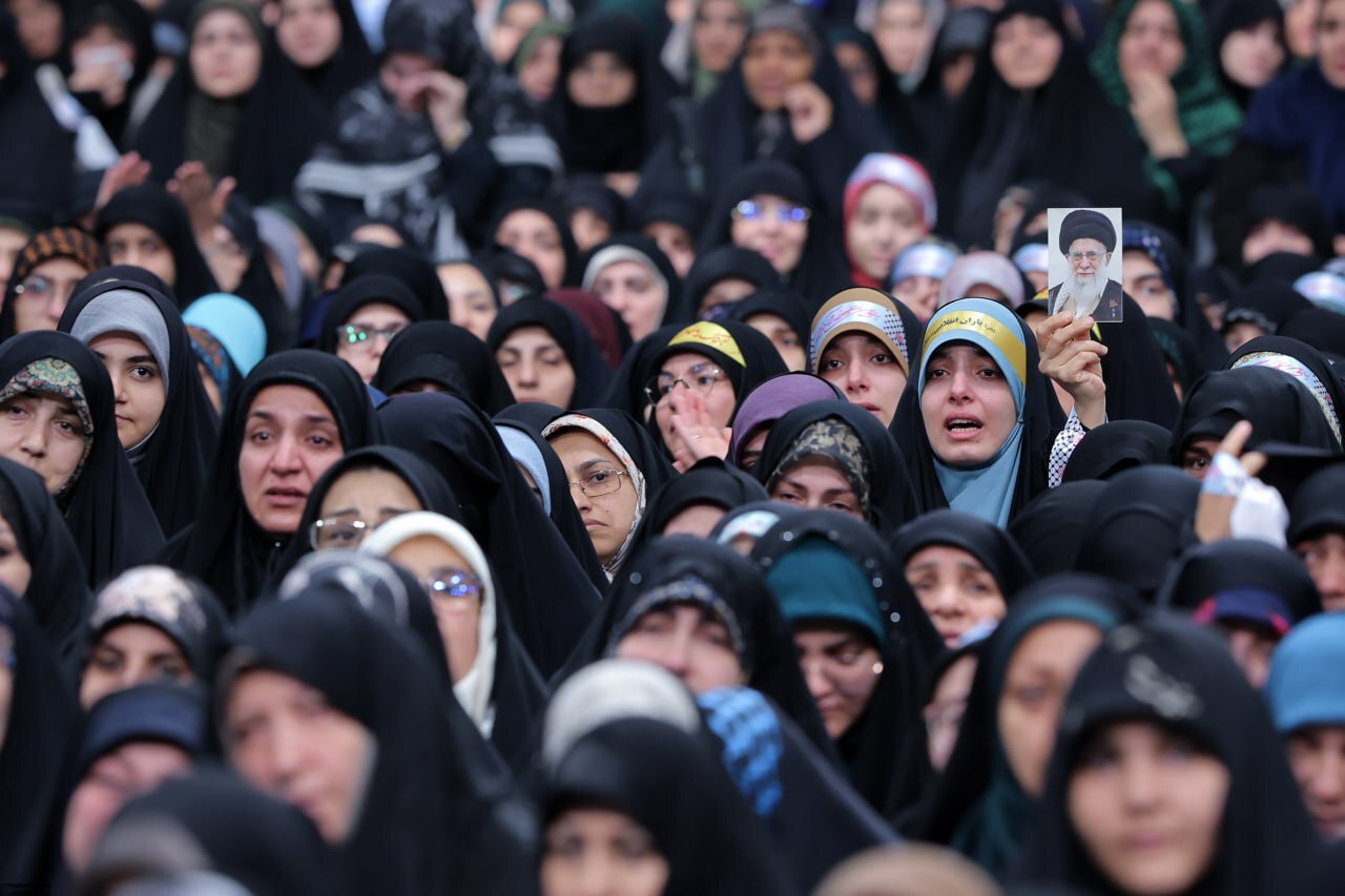 دیدار بانوان با رهبر انقلاب