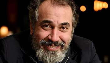 فیلم/ عذرخواهی سیامک انصاری از مردم ایران