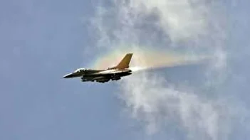 فیلم لحظه سقوط جنگنده اف-۱۶ آمریکا منتشر شد