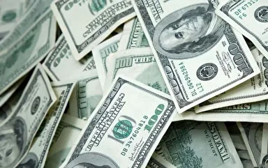 نمودار سقوط ریال در برابر دلار و طلا در یکسال اخیر + اینفوگرافی